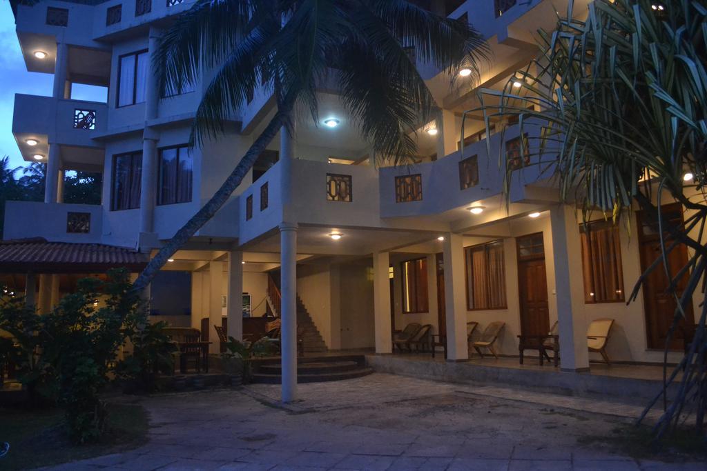 Surf Lanka Hotel Matara Exterior foto